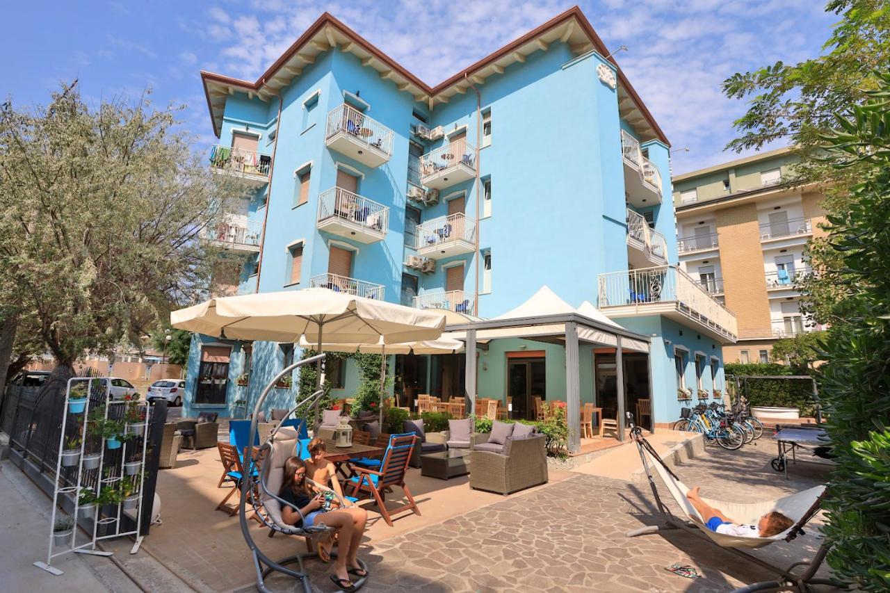 Art Hotel La Perla Bellaria-Igea Marina Bagian luar foto