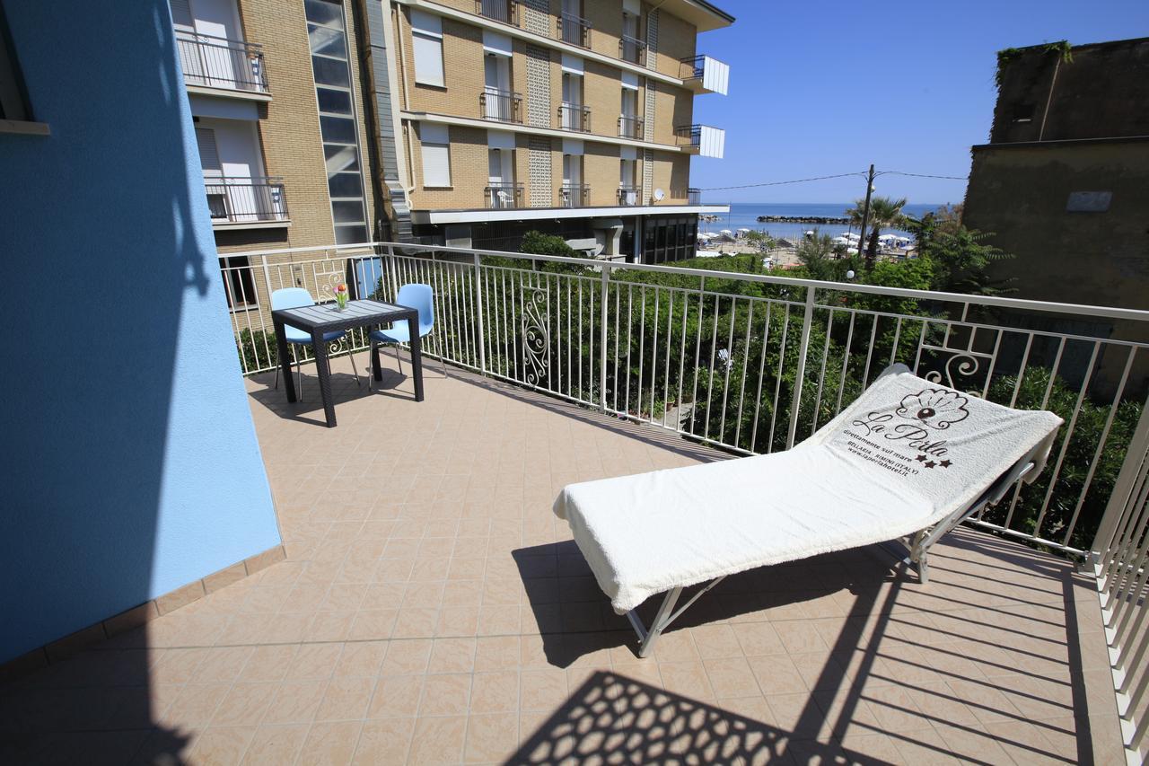 Art Hotel La Perla Bellaria-Igea Marina Bagian luar foto