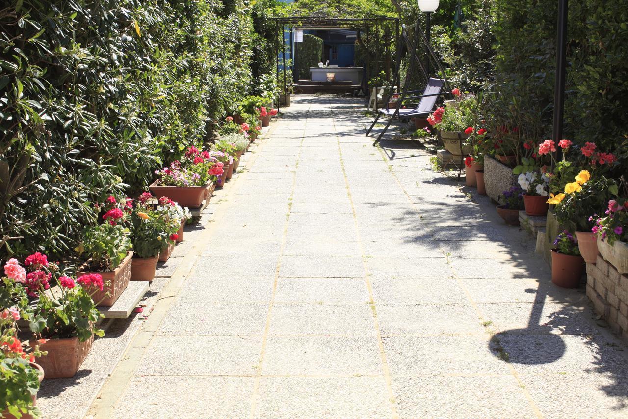 Art Hotel La Perla Bellaria-Igea Marina Bagian luar foto